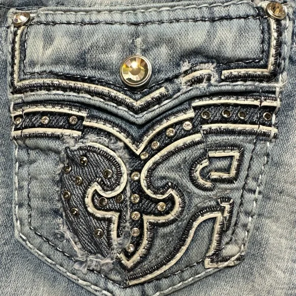 Women's Rock Revival "Ferry" Skinny Ankle Embroidered Blue Jeans Size 31 - Picture 2 of 8